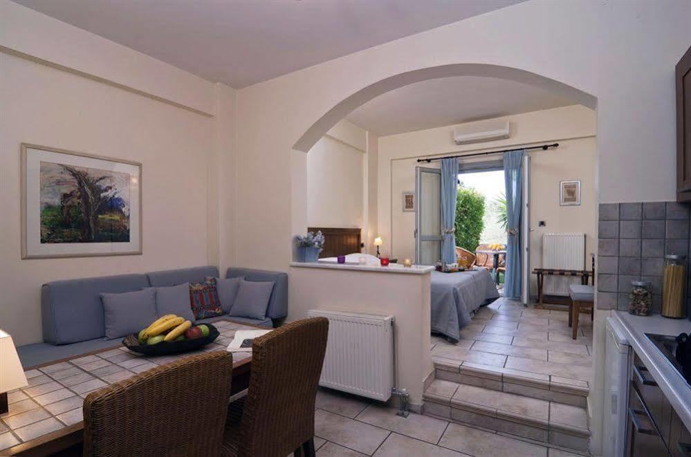 Harmony Hotel Apartments Selianítika Eksteriør billede